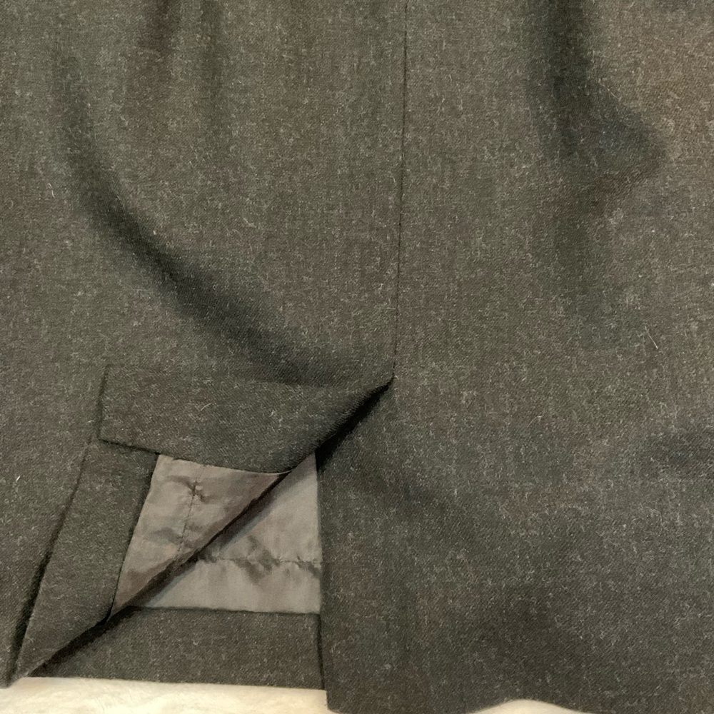 Vintage Jones New York Charcoal Pencil Skirt - Picture 7 of 10